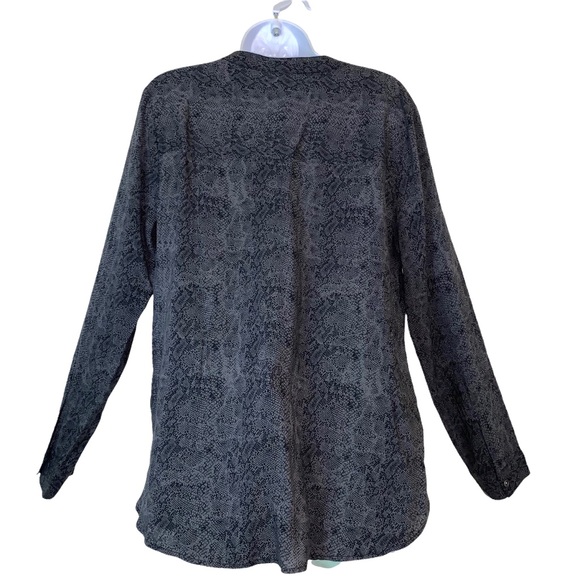 Splendid Blouse Faux Wrap Python Top V-Neck Gray Hi-Lo - Picture 4 of 11